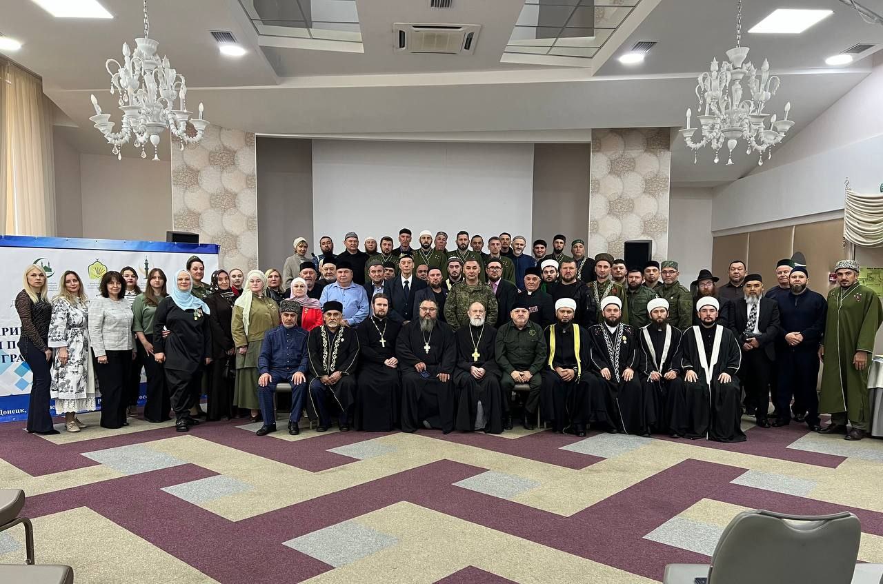 Психологи Ресурсного центра практической психологии ДонГУ приняли участие в научно-практической конференции