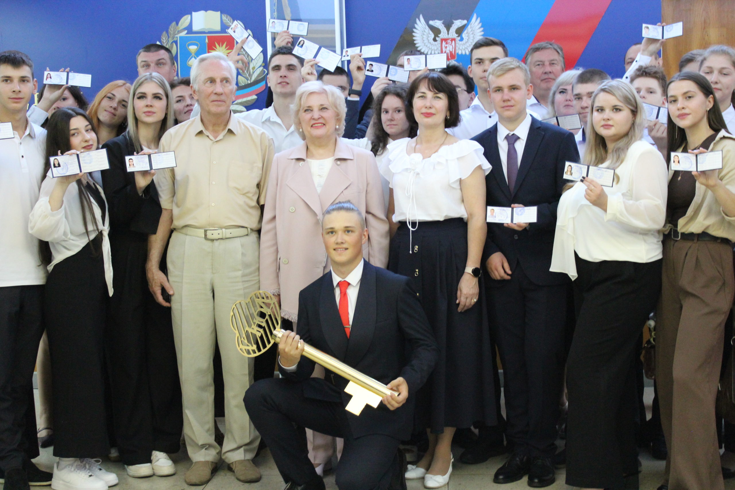 В ДонГУ прошла торжественная церемония посвящения в студенты