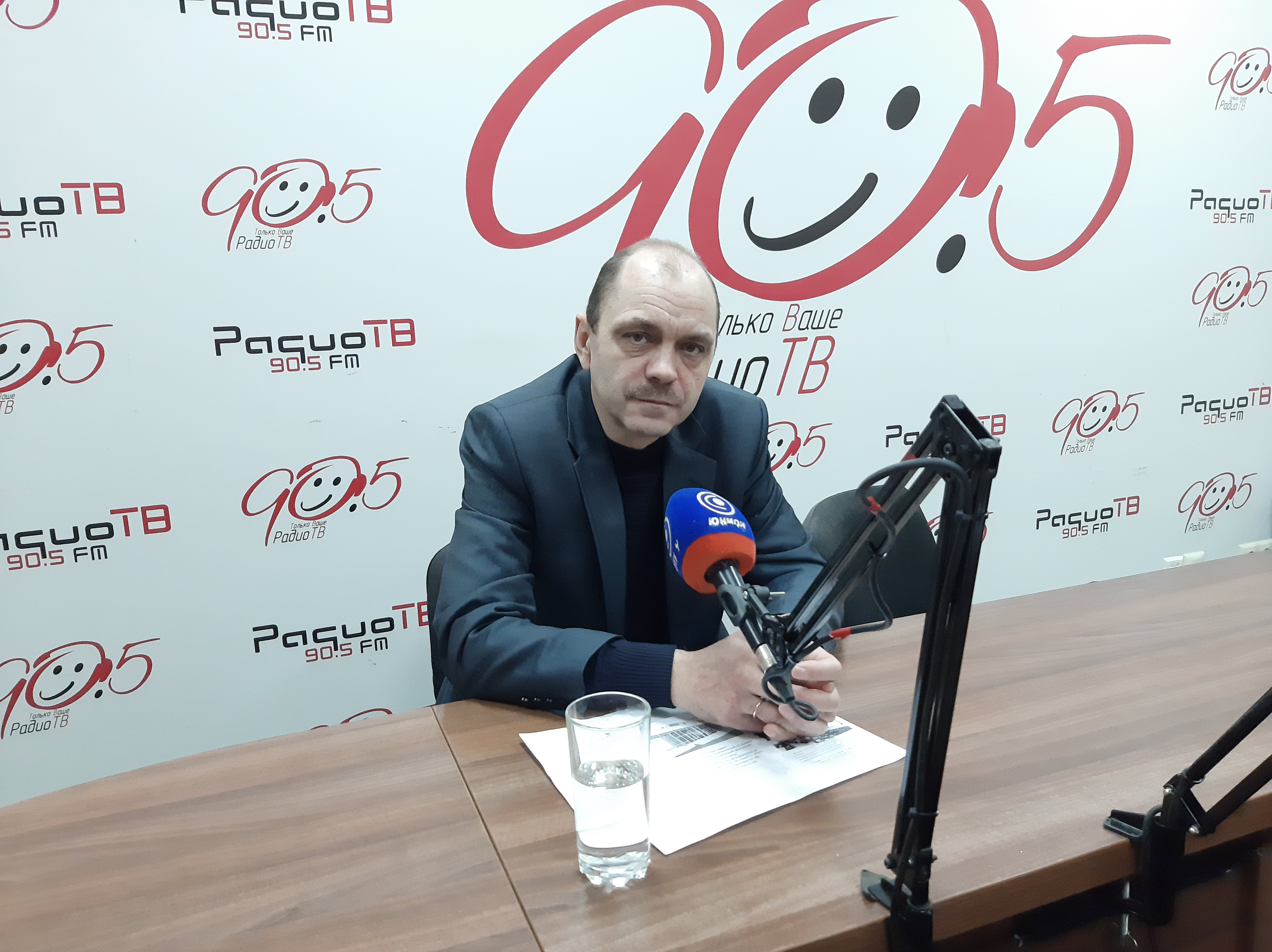 Декан физико-технического факультета Сергей Фоменко на «Радио ТВ»