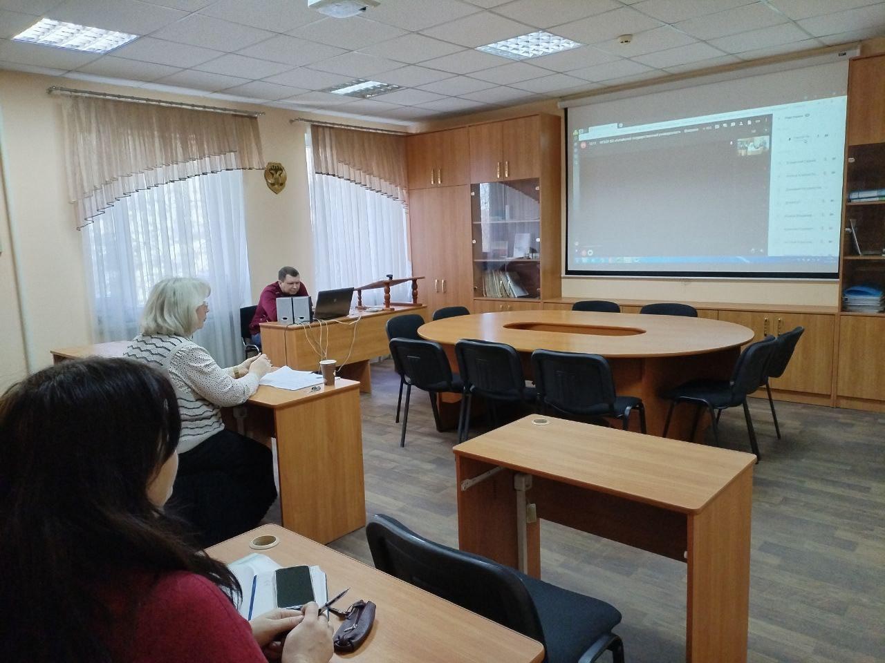 Преподаватели юридического факультета выступили с докладами на всероссийской конференции