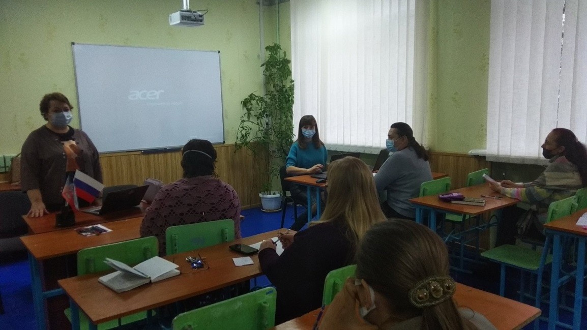 Преподаватели ДонНУ провели мастер-класс для учителей по использованию электронного обучения и дистанционных образовательных технологий