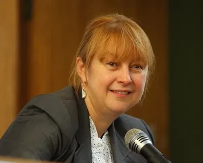 Выступление декана факультета журналистики МГУ Елены Вартановой на круглом столе по практической реализации доктрины «Русский Донбасс»