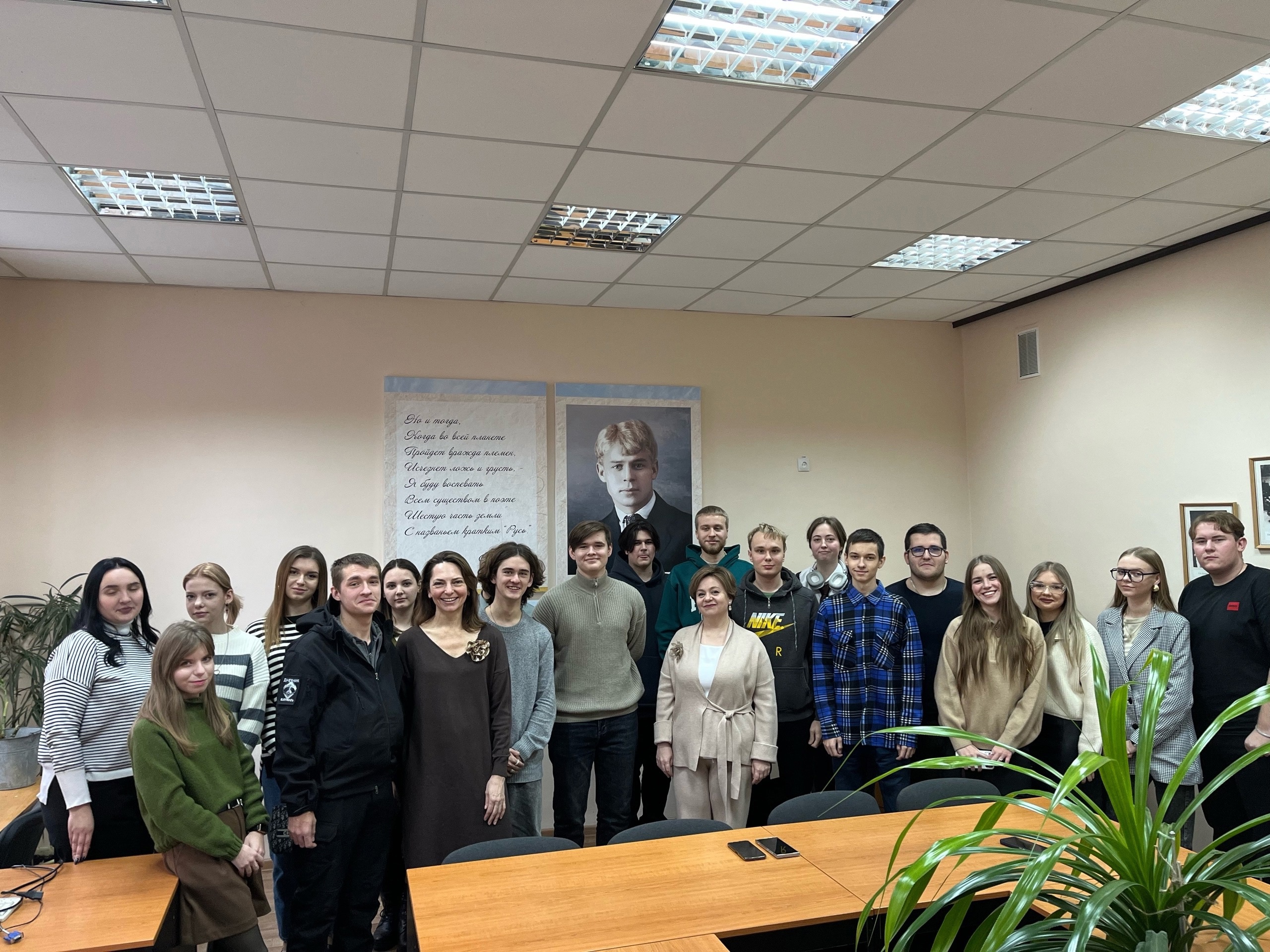 Студенты филологического факультета встретились с авторами проекта «Донецкие. Честно»