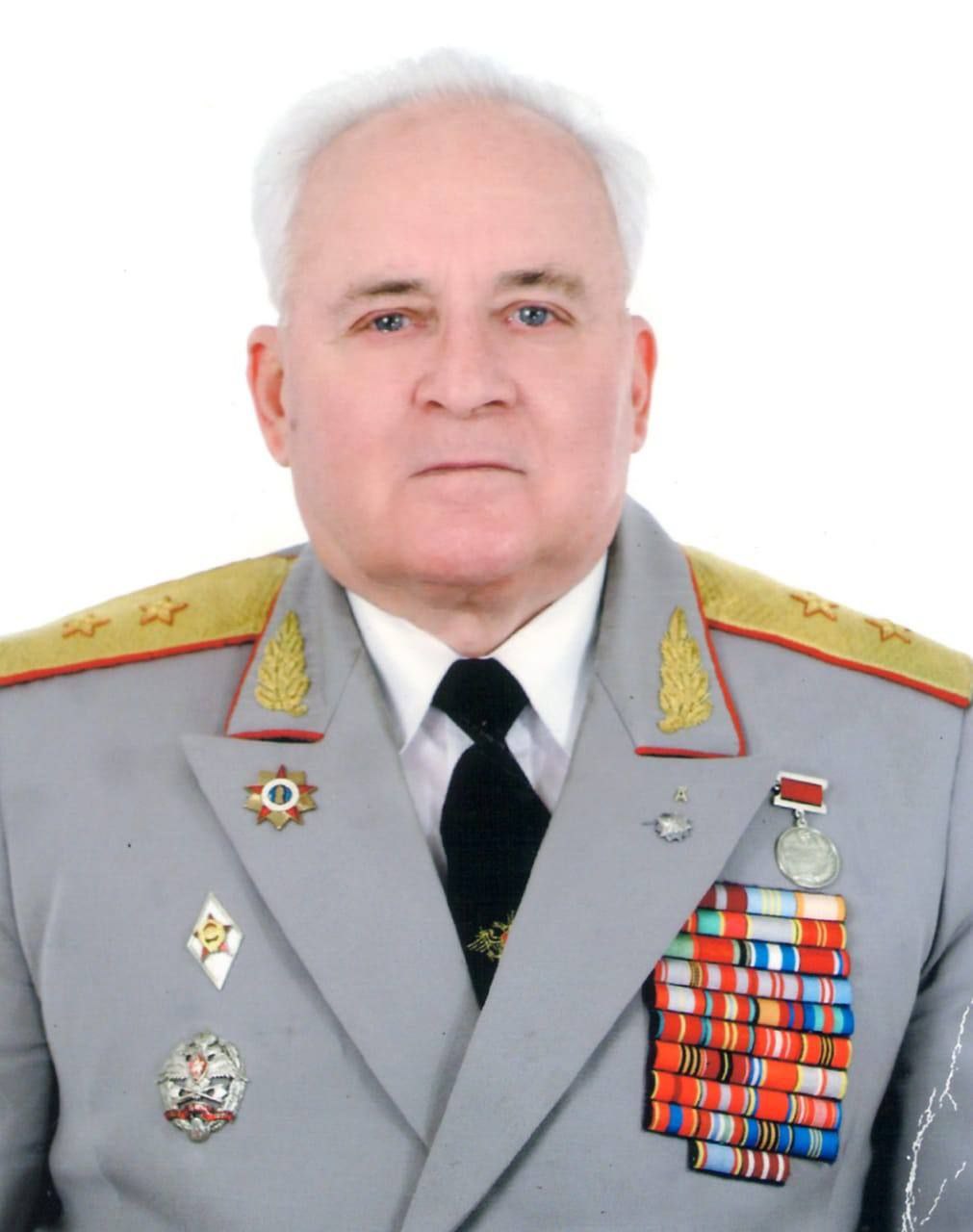 День памяти генерал-лейтенанта, начальника Донецкого высшего военно-политического училища инженерных войск и войск связи Владимира Васильевича Беспалова