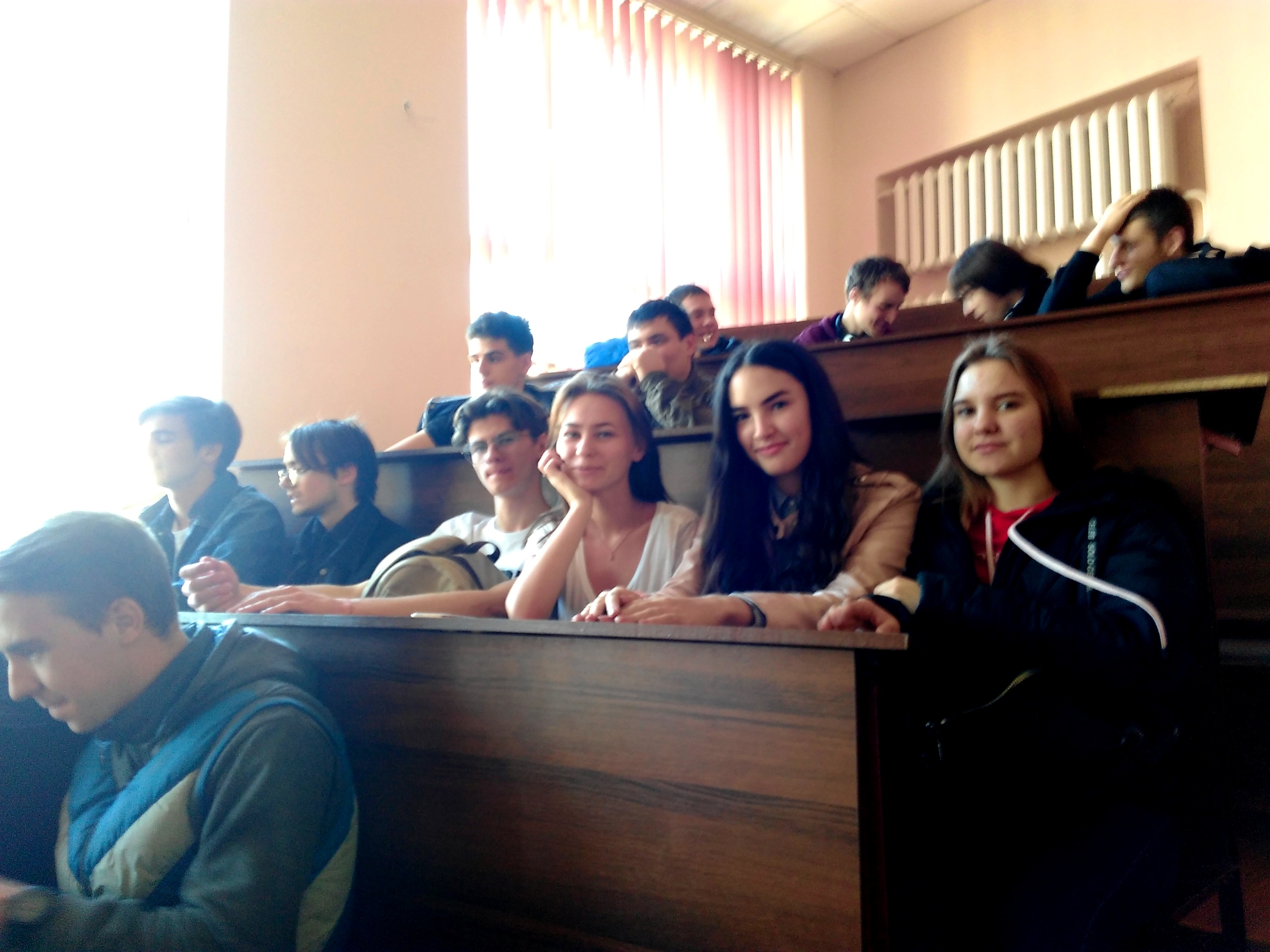 Студенты ФИЯ посетили лекцию по гражданской обороне