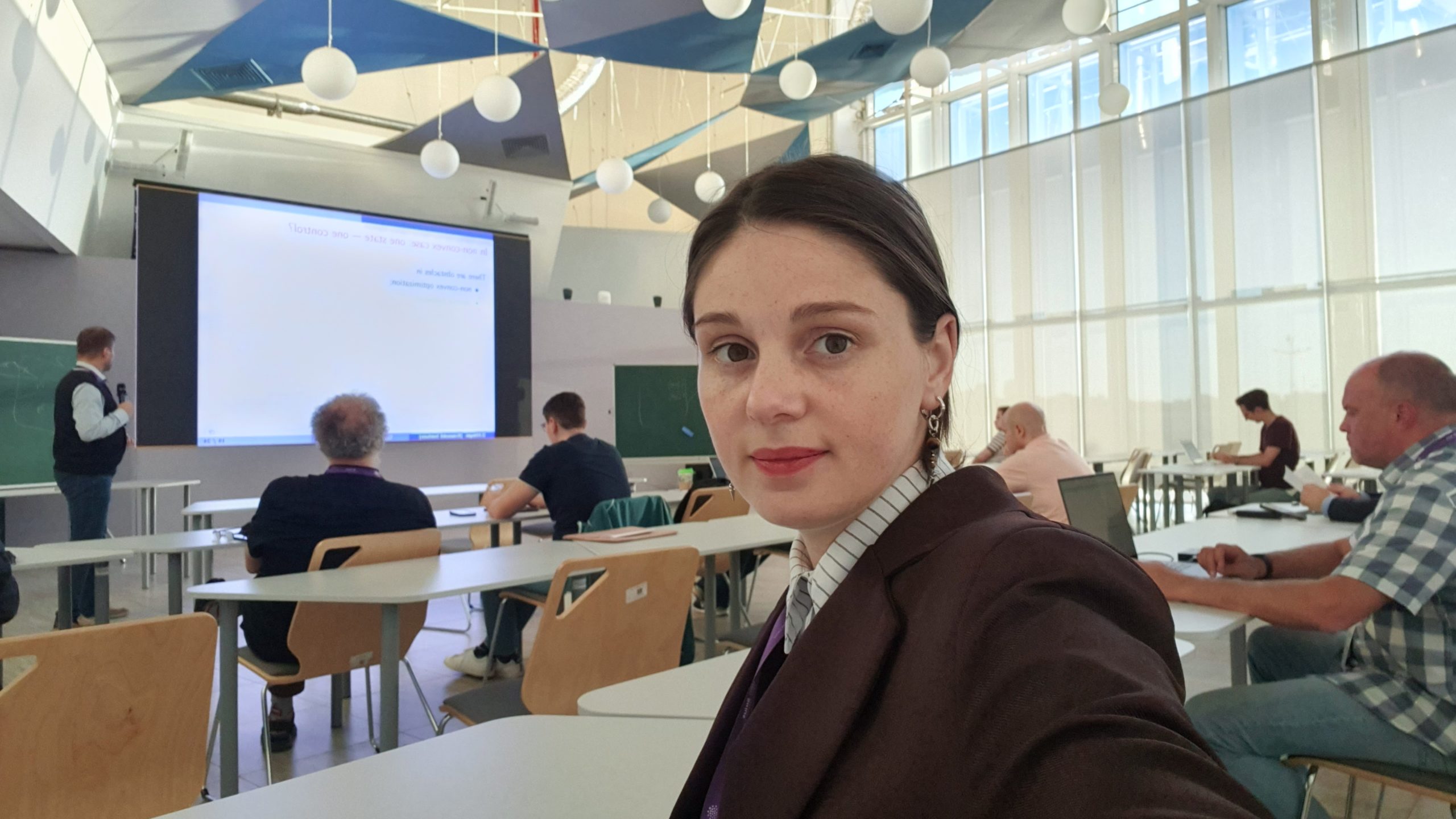 Сотрудница Математического центра ДонГУ выступила на международной конференции в Сириусе