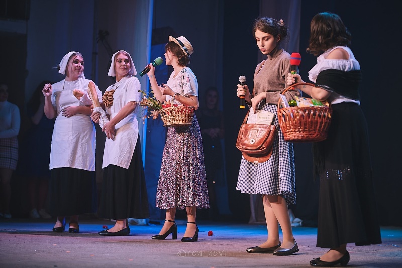 Дебют первокурсника 2019 прошел на филологическом факультете — сюжет студии телевидения ДонНУ