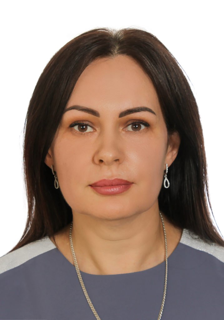 Коллектив ДонГУ поздравляет с Днем рождения декана учетно-финансового факультета Наталью Алексеенко