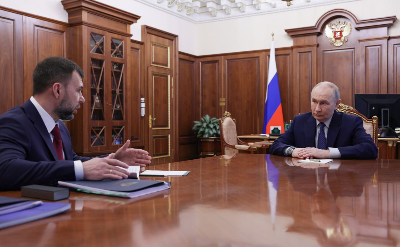 Глава ДНР Денис Пушилин представил доклад Президенту России Владимиру Путину о ситуации в Республике